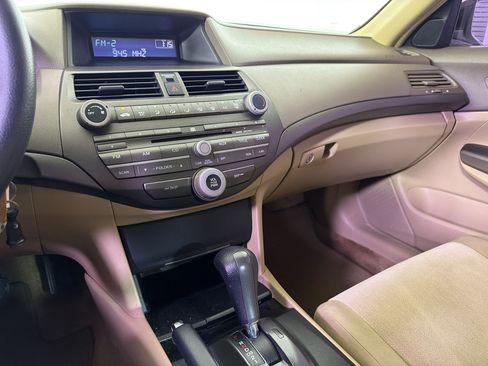 Used 2009 Honda Accord LX-P image 16