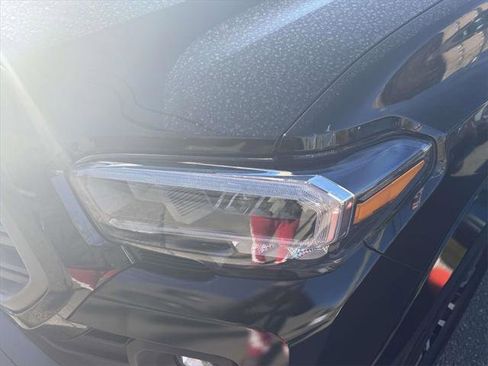 Used 2023 Toyota Tacoma TRD Sport image 7