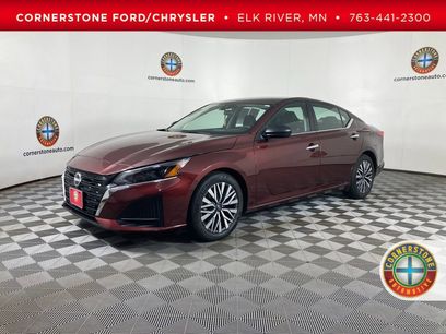 Used 2024 Nissan Altima 2.5 SV