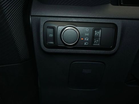 Used 2024 Ford Mustang Convertible image 16