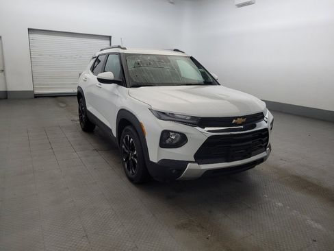 Used 2022 Chevrolet TrailBlazer LT w/ Convenience Package FWD image 13