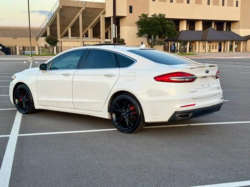 Used 2020 Ford Fusion Titanium AWD/4WD image 5