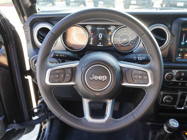 Used 2023 Jeep Gladiator Overland AWD/4WD image 24