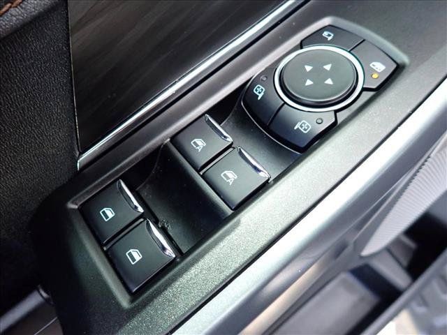 Used 2025 Ford F150 Lightning Lariat AWD/4WD image 17
