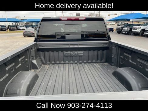Used 2025 GMC Sierra 2500 Denali image 29