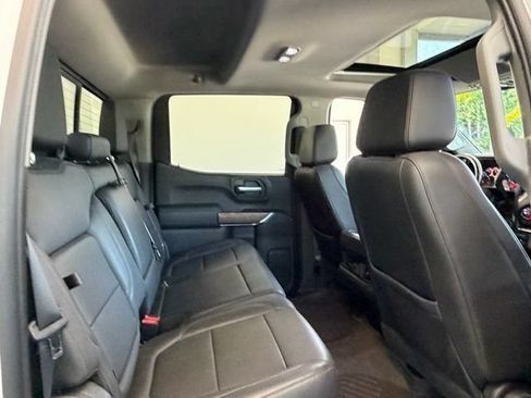 Used 2021 Chevrolet Silverado 1500 LT Trail Boss w/ Convenience Package II AWD/4WD image 17