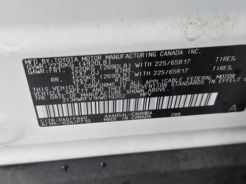 Used 2019 Toyota RAV4 XLE image 32