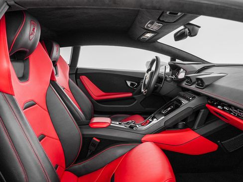 Used 2021 Lamborghini Huracan EVO RWD image 24