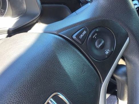 Used 2017 Honda Fit LX image 18