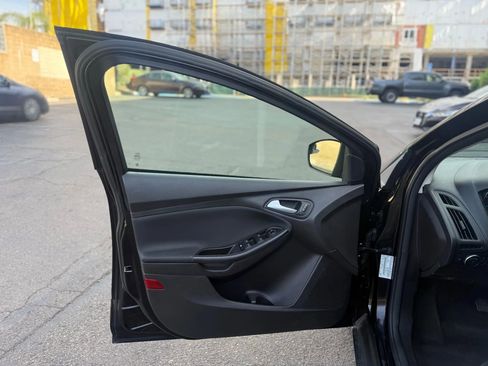 Used 2017 Ford Focus SE image 13