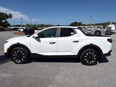 Used 2025 Hyundai Santa Cruz SEL FWD image 3