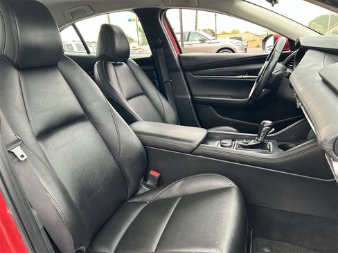 Used 2020 MAZDA MAZDA3 Sedan w/ Select Package image 9