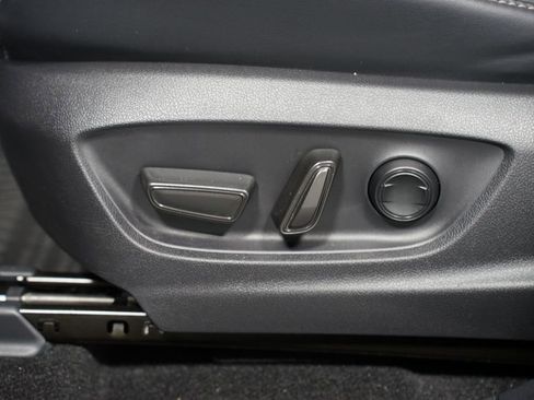 Used 2025 Toyota Crown Nightshade image 33