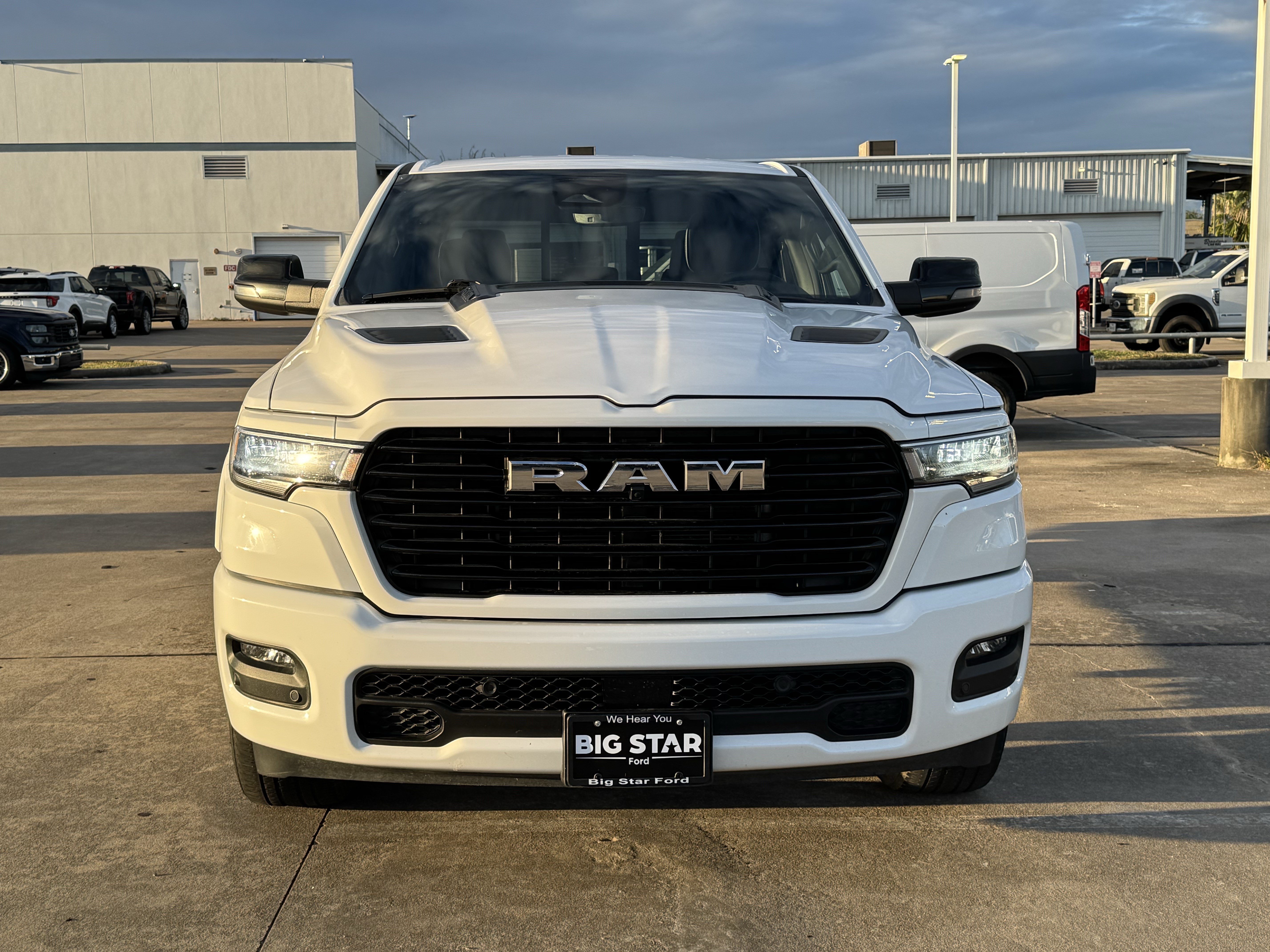 Used 2025 RAM 1500 Laramie w/ Sport Appearance Package AWD/4WD image 11