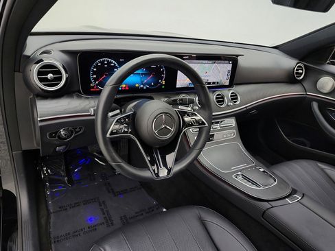 Used 2022 Mercedes-Benz E 350 Sedan image 9