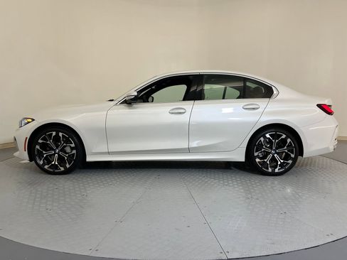 Used 2025 BMW 330i xDrive Sedan w/ Premium Package AWD/4WD image 2