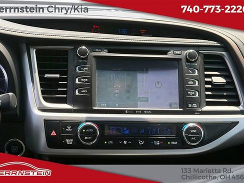 Used 2018 Toyota Highlander XLE FWD image 9