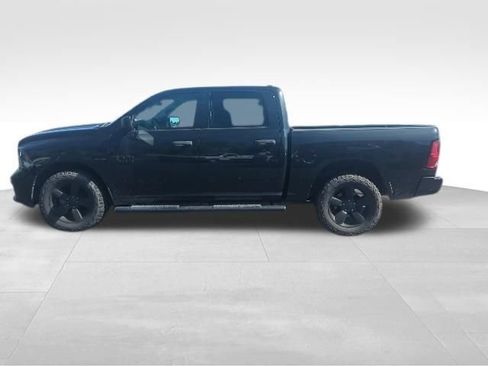 Used 2017 RAM 1500 Express w/ Black Ram 1500 Express Group AWD/4WD image 10