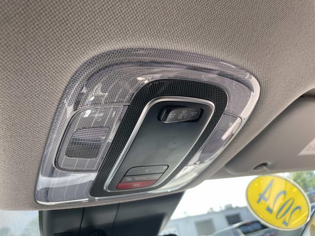 Used 2024 Hyundai Elantra SEL FWD image 25