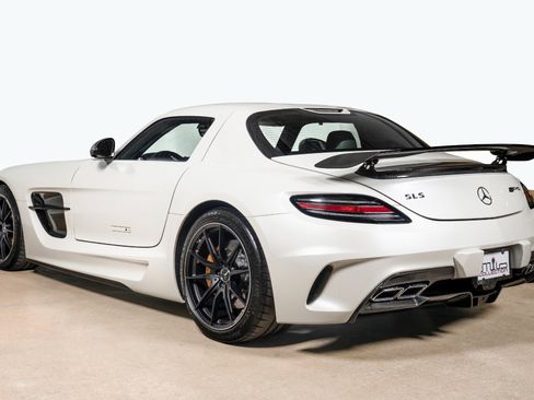 Used 2014 Mercedes-Benz SLS AMG Black Series image 10