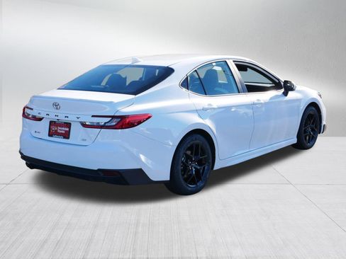 Certified 2025 Toyota Camry SE image 7