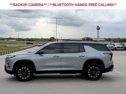 Used 2025 Chevrolet Traverse Z71 AWD/4WD image 5