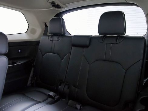 Used 2024 Honda Pilot Elite image 17