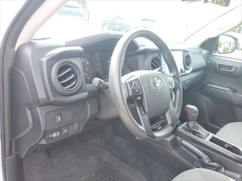 Certified 2023 Toyota Tacoma SR AWD/4WD image 19
