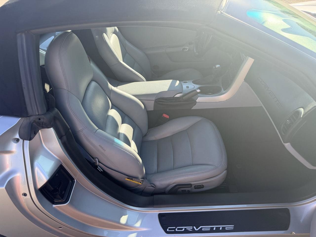 Used 2005 Chevrolet Corvette Convertible w/ Preferred Equipment Group RWD image 13