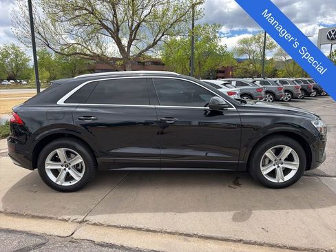 Used 2019 Audi Q8 Premium w/ Convenience Package AWD/4WD image 6