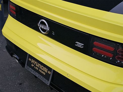 Used 2023 Nissan Z Performance w/ Floor Mat Package (L93) image 11