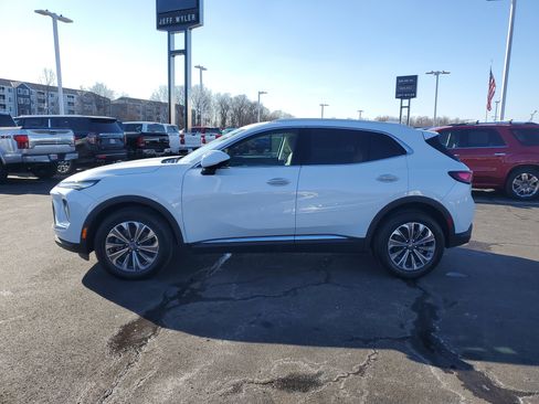 New 2026 Buick Envision Preferred image 8