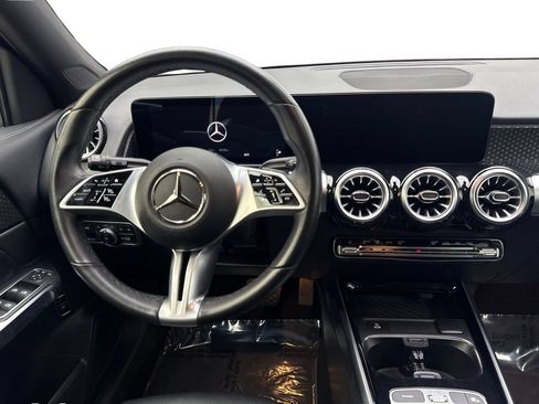 Used 2025 Mercedes-Benz GLB 250 4MATIC image 51