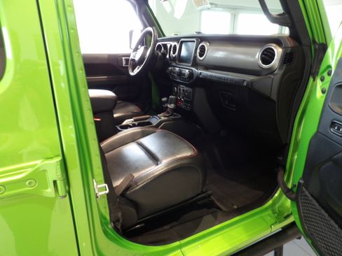 Used 2019 Jeep Wrangler Unlimited Rubicon AWD/4WD image 25
