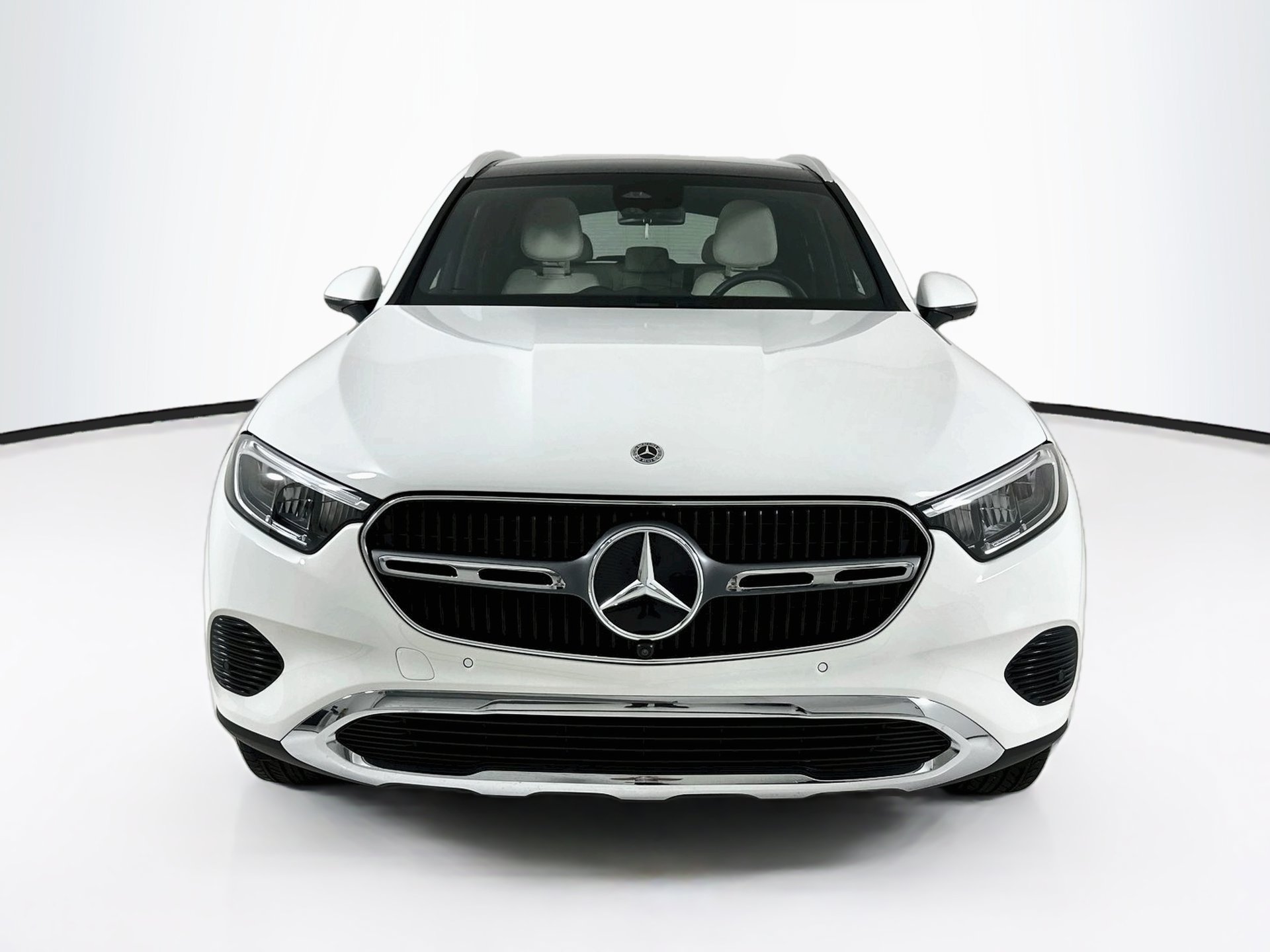 Certified 2026 Mercedes-Benz GLC 300 image 2