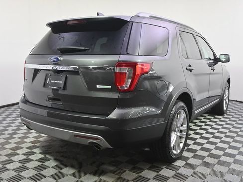 Used 2016 Ford Explorer XLT w/ Equipment Group 202A AWD/4WD image 5