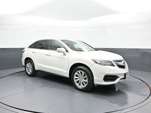 Used 2017 Acura RDX AWD image 4