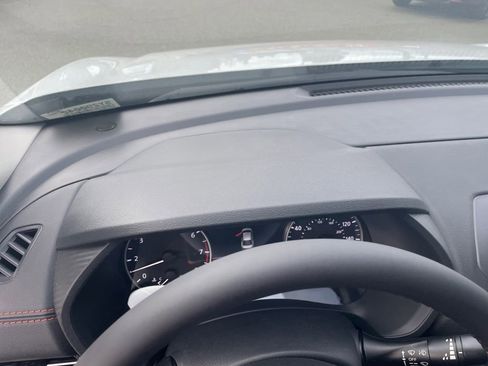 New 2025 Nissan Sentra SR w/ Midnight Edition image 26