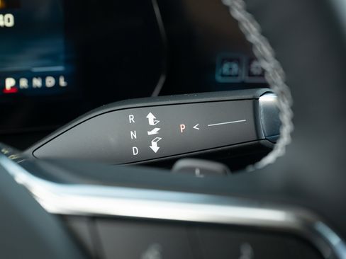 New 2026 Chevrolet Traverse LT w/ Driver Confidence Package image 21