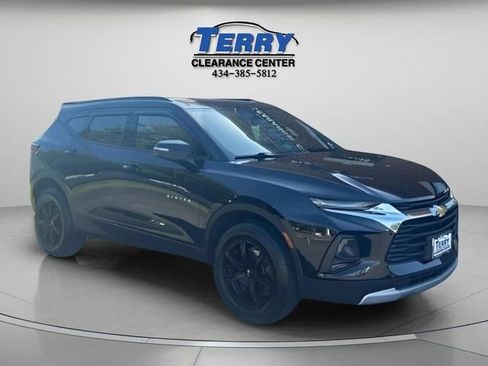 Used 2021 Chevrolet Blazer LT FWD image 2