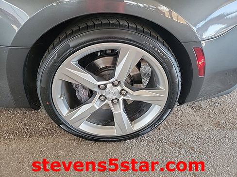 Used 2018 Chevrolet Camaro SS image 10