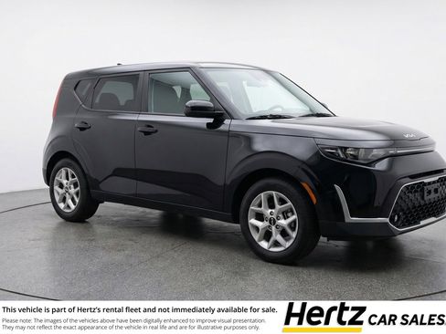 Used 2025 Kia Soul LX w/ LX Technology Package image 1