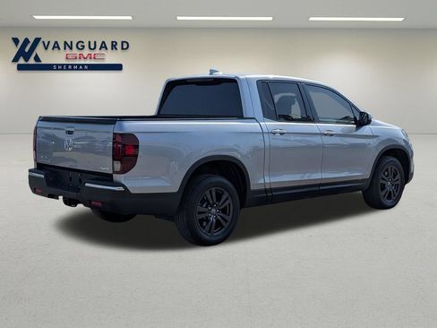 Used 2019 Honda Ridgeline Sport image 7