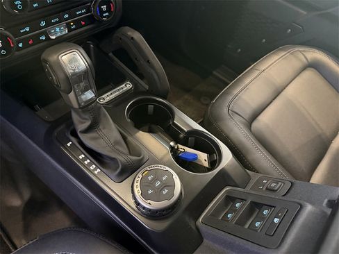 New 2025 Ford Bronco Badlands image 28