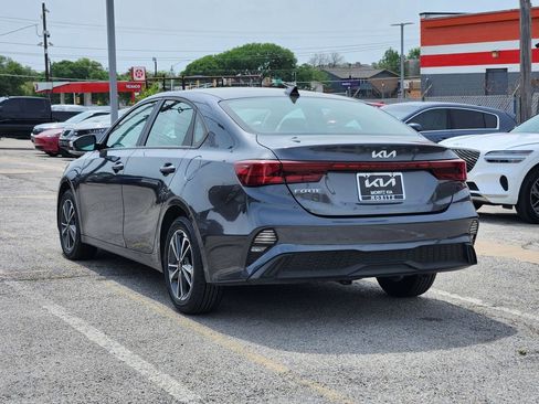 Certified 2024 Kia Forte LXS FWD image 6