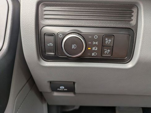 New 2025 Ford F550 4x4 Regular Cab Super Duty image 19