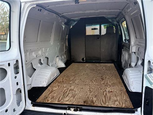 Used 2014 Ford E-150 and Econoline 150 Commercial w/ Commercial Cargo Van Package image 17