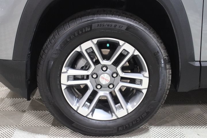 Used 2025 GMC Terrain Elevation AWD/4WD image 41