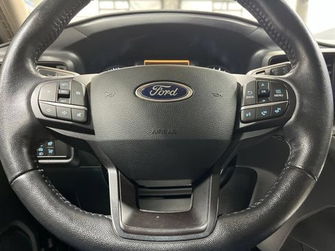 Used 2020 Ford Explorer XLT w/ Comfort Package AWD/4WD image 18