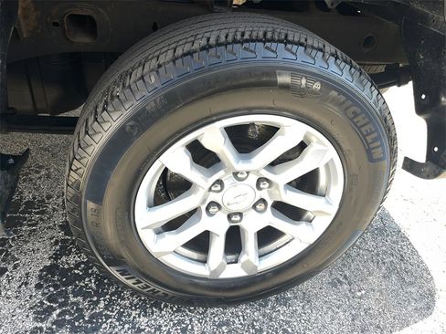 Used 2022 Chevrolet Silverado 1500 LT image 22